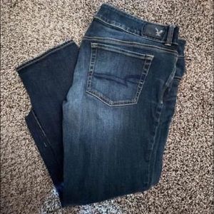 American Eagle Artist Crop Jean Capri- Super Stretch